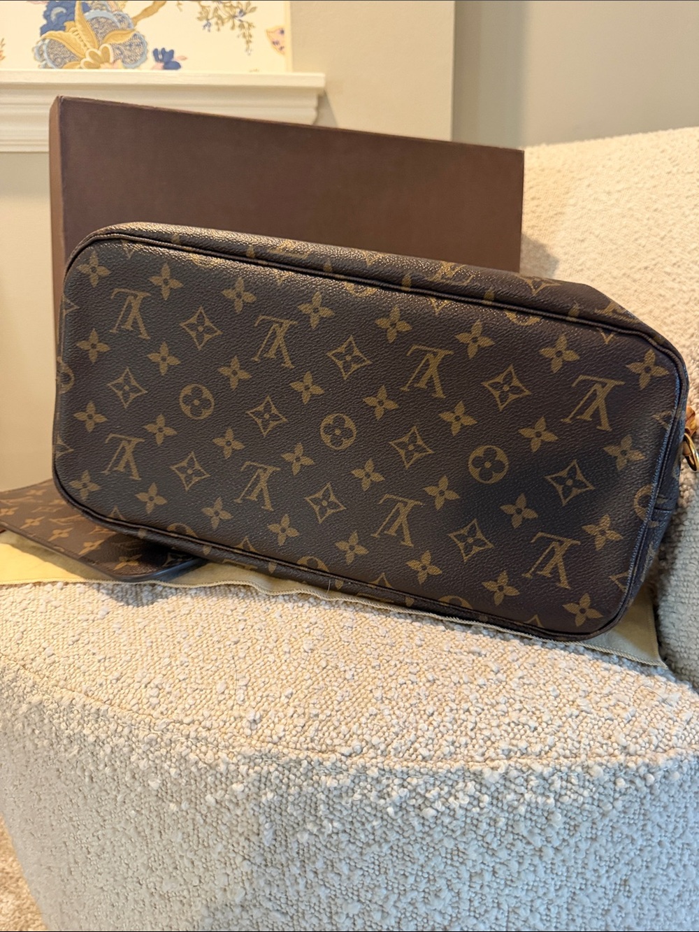 Authentic Louis Vuitton Neverfull MM Monogram + Pouch Box Dust Bag - Picture 14 of 17